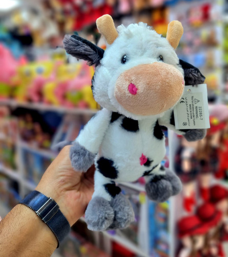 عروسک گاو طرح نیکی